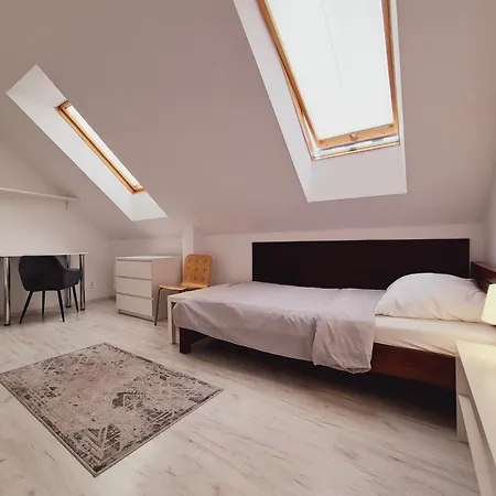 Apartman Startowa 4a *